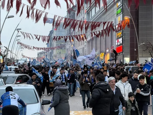 Erzurumspor FK kutlamaları