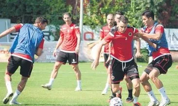 Haftanın ‘bay’ takımı Gençler’in aklı Beşiktaş’ta