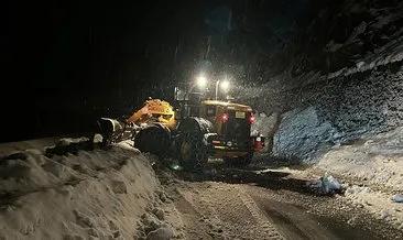 Ayder yaylasına çığ düştü: Trafik tam 1 saat kilitlendi! #rize