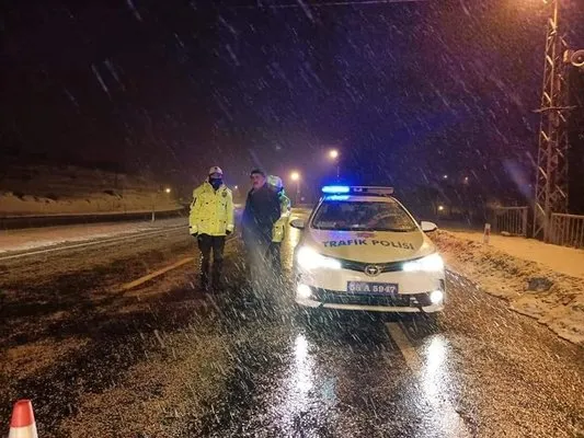 Kayseri-Malatya karayolu araç ulaşımına kapatıldı