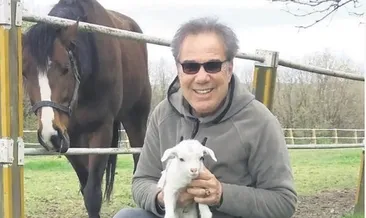 Şarkılara veda atlara merhaba