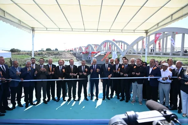 bakan-uraloglu-acikladi-tarihi-gediz-koprusu-restore-edilerek-yeniden-hizmete-acildi-1788529744077.jpeg