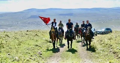 Vali Hayrettin Çiçek at sırtında Ramazan Tabya’sına çıktı #ardahan