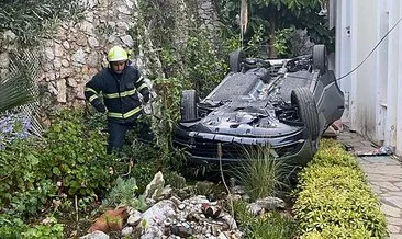 Marmaris'te feci kaza! Otomobil evin bahçesine uçtu: Ölü ve yaralılar var #mugla