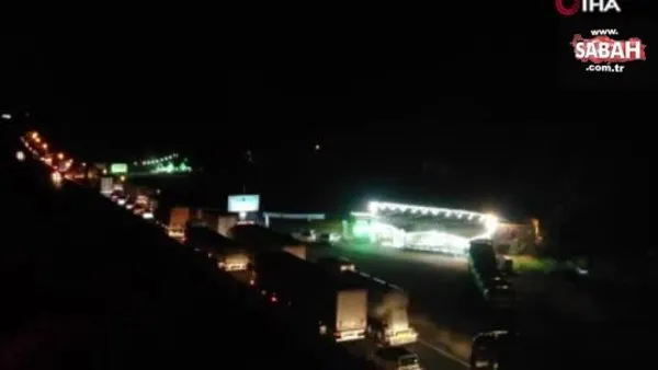 TEM’in Ankara yönünün kapatılması D-100 Karayolu’nda trafiği felç etti | Video