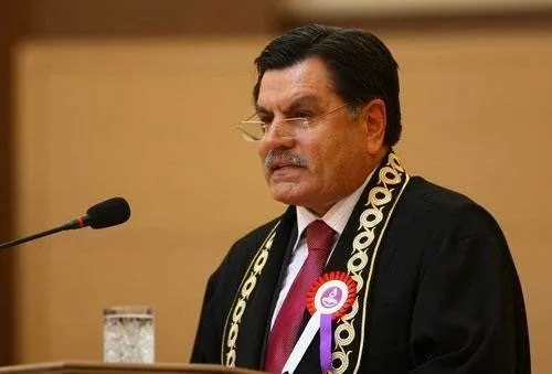 Devlet adamlarının maaşları
