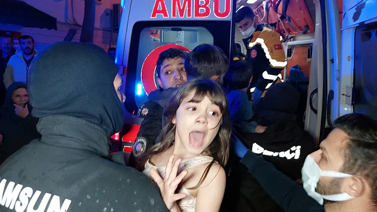 Samsun’da 4 katlı binada yangın çıktı: 11 kişi dumandan etkilendi