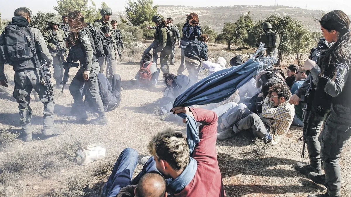 Soykırımcı kendi vatandaşlarını da hedef aldı