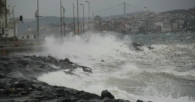 Marmara’da Fırtına: Üsküdar-Eminönü Vapur seferi iptal edildi