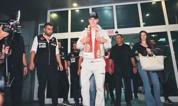 Uçaktan Sallai indi!