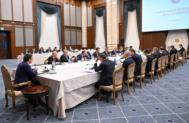 son-dakika-ekk-sonrasi-flas-aciklama-yapisal-reformlar-hayata-gecirilecek-1705923013030.jpg