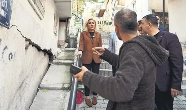 Atamer Mahallesi’nde evler çöküyor