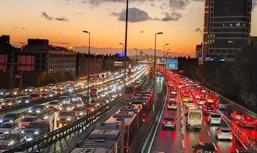İstanbul’da haftanın ilk günü trafikte yoğunluğu