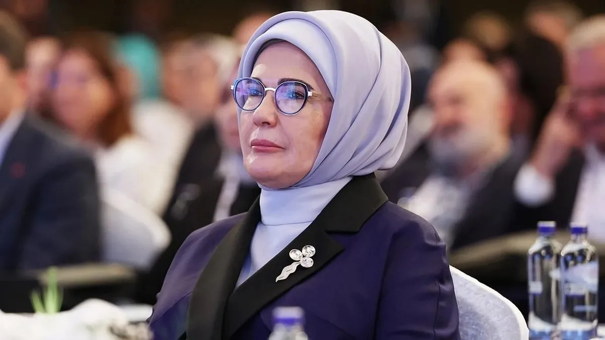 Emine Erdoğan'dan Regaip Kandili mesajı