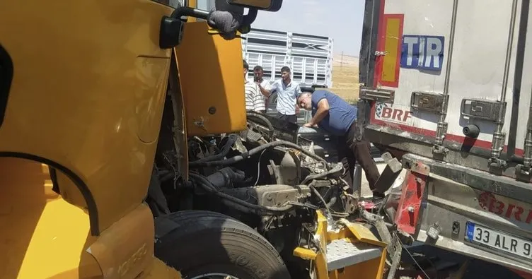 Nusaybin’de iki TIR, çarpıştı: 1 yaralı