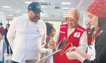 Türk Kızılay Genel Başkanı Yılmaz Hatay’dan mesaj verdi: Sözümüzü tutacağız, son güne kadar buradayız #hatay