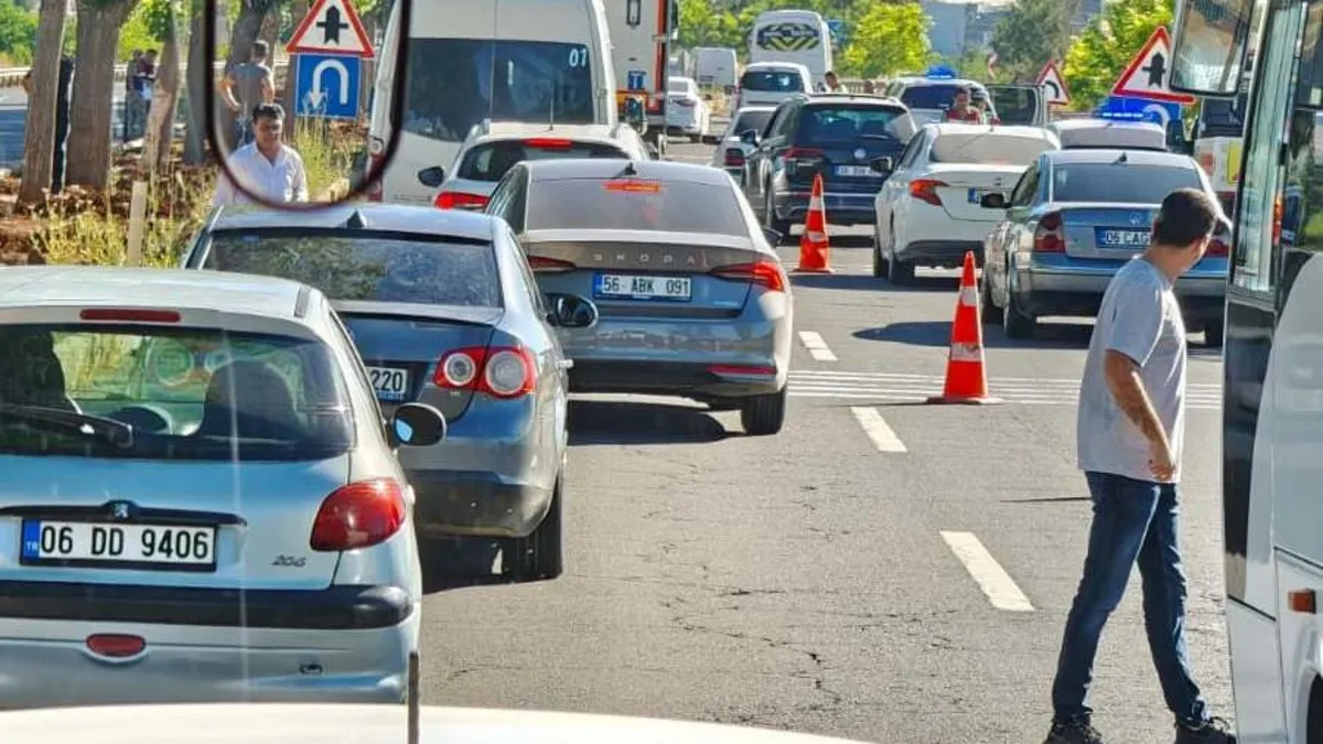 Şanlıurfa’da feci kaza: 1 ölü, 1 ağır yaralı Şanlıurfa’da feci kaza: 1 ölü, 1 ağır yaralı