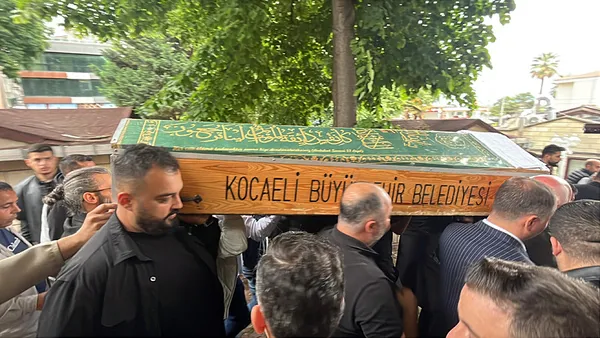 is-ortagini-katledip-ayni-tabancayla-yasamina-son-vermisti-caninin-cebinden-cikan-itiraf-notu-kan-dondurdu-1779794588457.jpg