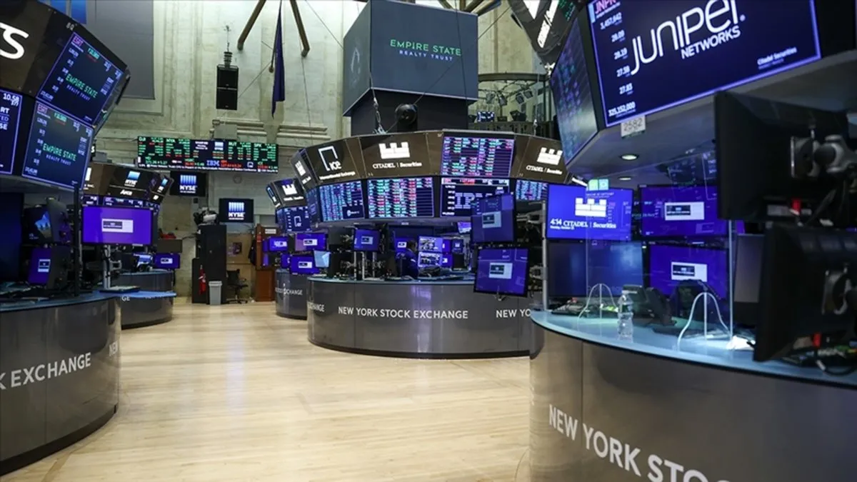 New York borsası düşüşle açıldı