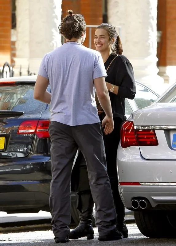 Irina Shayk ve Bradley Cooper'ın bebeği dünyaya geldi - FotoHaber - Magazin