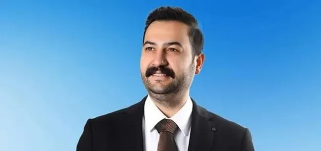 son-dakika-atasehir-belediyesine-yolsuzluk-operasyonu-13-supheli-gozaltinda-luks-magazalardan-hediye-karti-dov-1791015706731.jpeg SON DAKİKA... Ataşehir Belediyesi'ne yolsuzluk operasyonu! 13 şüpheli gözaltında: Lüks mağazalardan hediye kartı döviz cinsi rüşvet...