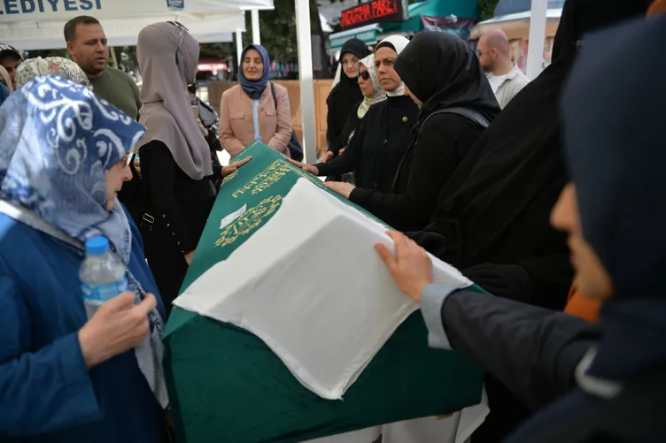 Şule Yüksel Şenler son yolculuğuna uğurlandı