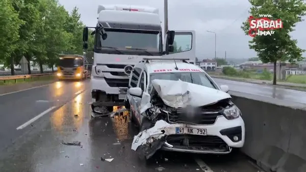Kocaeli'de 2 tır ile hafif ticari araç çarpıştı: 1 yaralı | Video