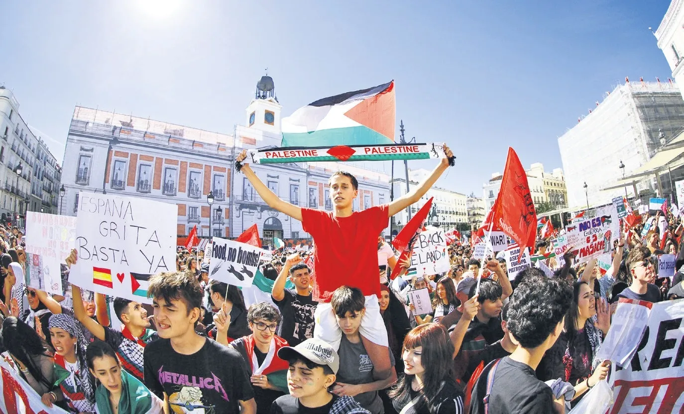 Filistin: Aşk ateşini yaktı