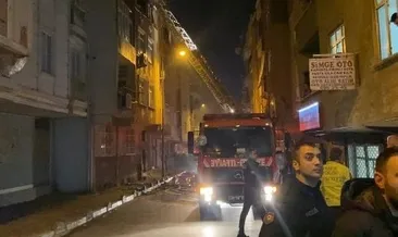 Evini yakıp sosyal medyadan paylaştı