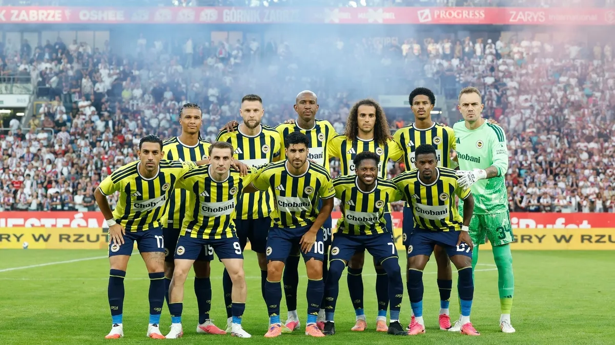 Ahmet Çakar'dan Fenerbahçe'nin yıldızına olay eleştiri: "İnanılmaz kötü bir performans…"