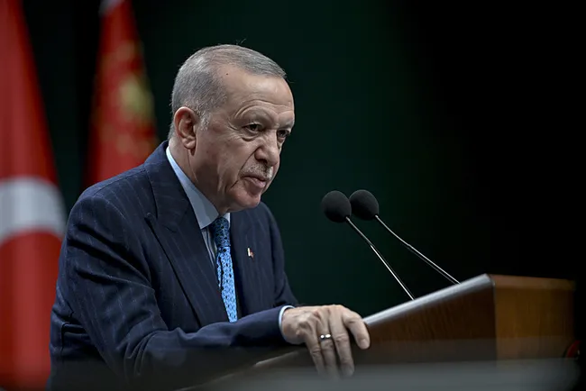 baskan-erdogandan-kabine-toplantisi-sonrasi-onemli-aciklamalar-1751293406631.jpeg Başkan Erdoğan: Terörsüz Türkiye süreci memnuniyet verici