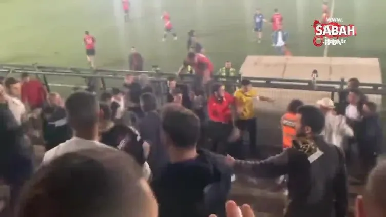 Futbol turnuvasındaki bıçaklı kavga kamerada: 2’si ağır 3 yaralı | Video