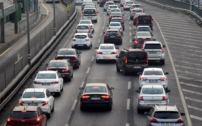 milyonlarca-arac-sahibini-ilgilendiriyor-iste-yeni-trafik-cezalari-1667547515422.jpg