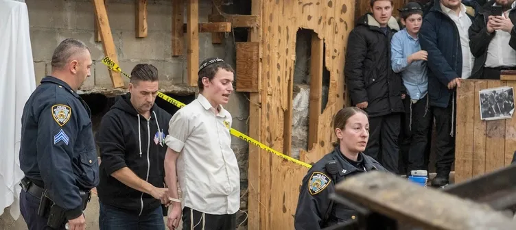 Bebek sandalyesi ve kanlı yatak bulunmuştu: Sinagogdaki gizli tünel skandalında yeni gelişme! Çocuk müzesi detayı şoke etti