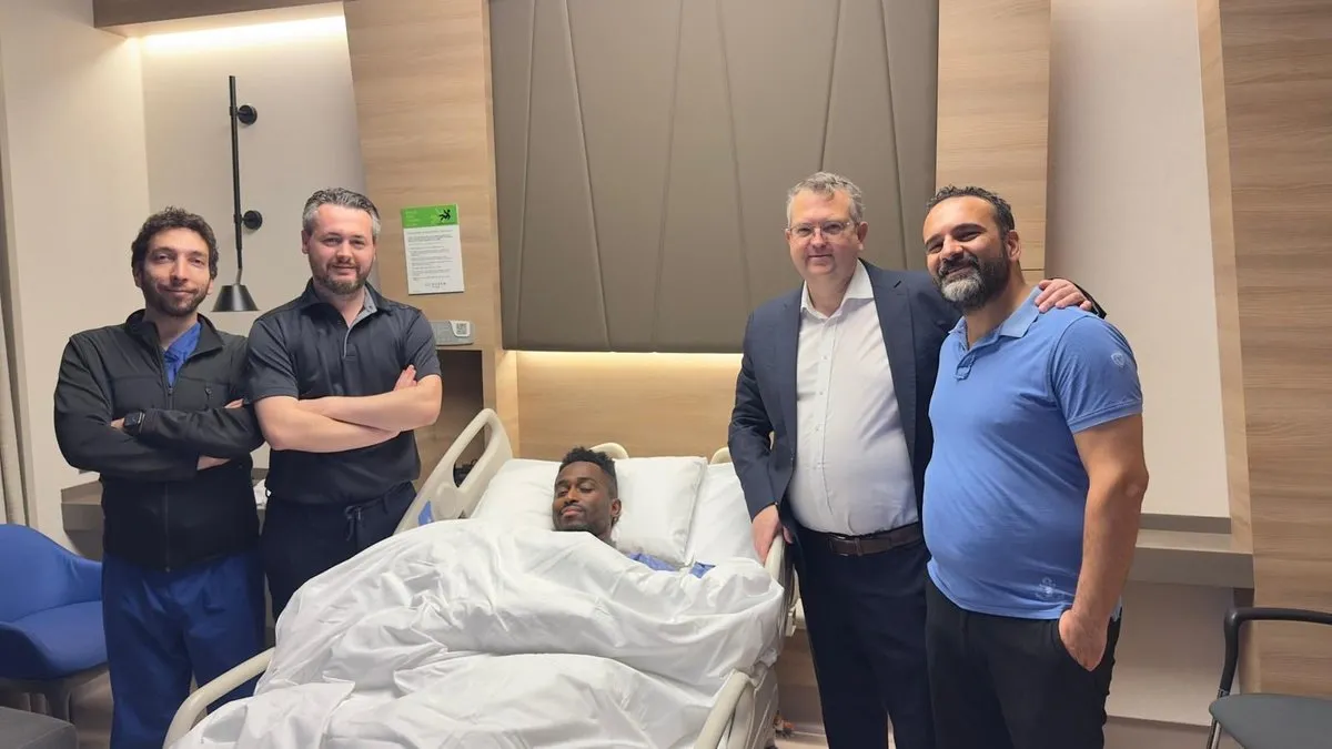 Anadolu Efesli Beaubois ameliyat edildi! Anadolu Efesli Beaubois ameliyat edildi!