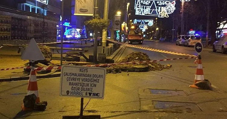 Kadıköy’de iş makinesi doğal gaz borusunu deldi