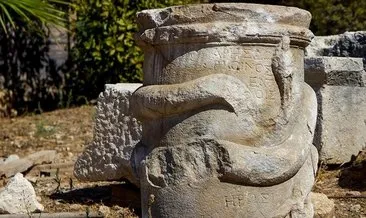 Patara’da 2 bin yıllık ’yılan figürlü sunak’ bulundu