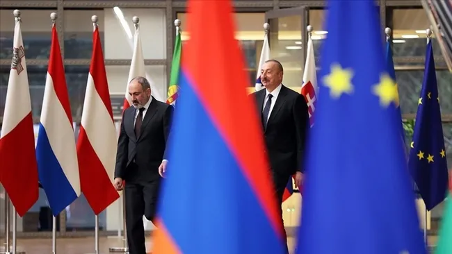 son-dakika-kabine-baskan-recep-tayyip-erdogan-liderliginde-toplaniyor-ana-gundem-terorsuz-turkiye-1754899538599.jpg SON DAKİKA... Kabine Başkan Recep Tayyip Erdoğan liderliğinde toplandı: Ana gündem Terörsüz Türkiye!