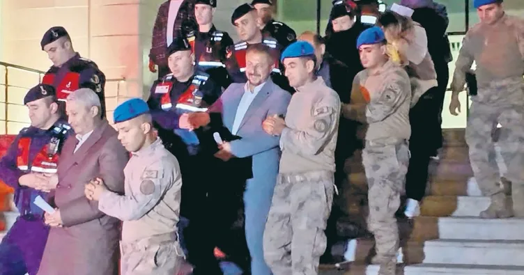 Rüşvet ağında 30 tutuklama