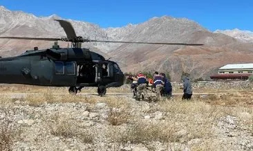 Ayı saldırısında yaralanan çobana askeri helikopterle sevk #elazig