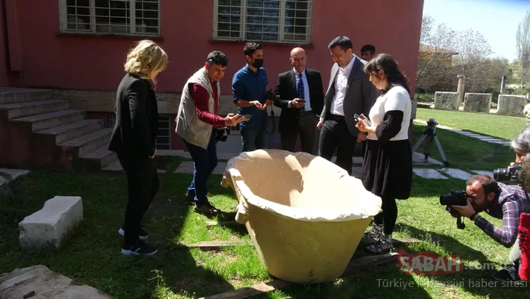 Aydın’da ele geçirildi: Dünyada çok nadir! 1800 yıllık mermer küvet...