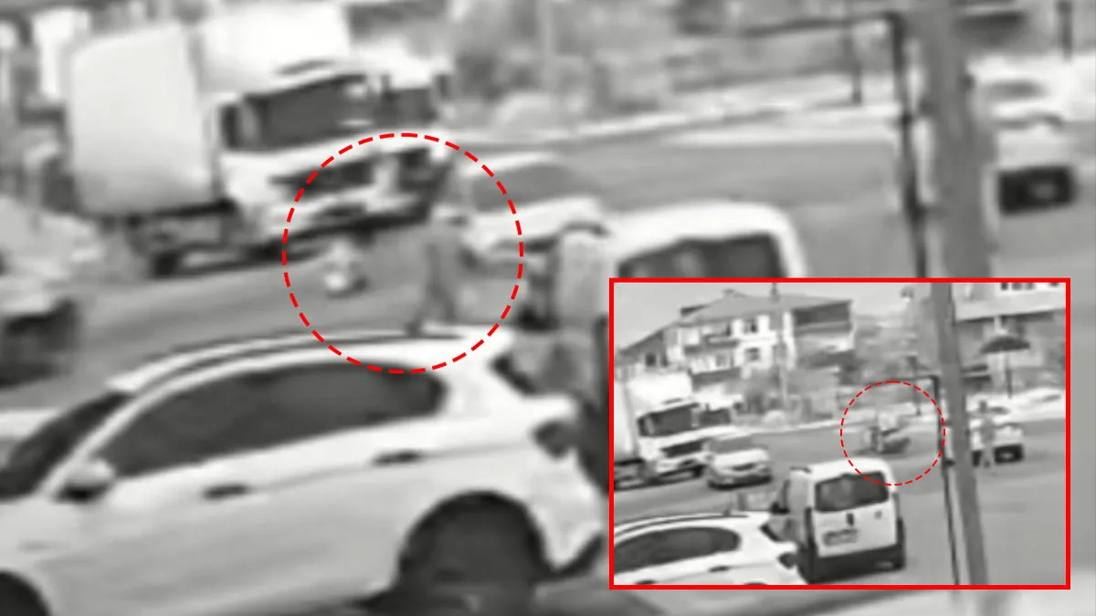 Tekirdağ’da akılalmaz kaza! Motosiklet otomobile ok gibi saplandı: Sürücünün metrelerce savrulduğu anlar kamerada… Tekirdağ’da akılalmaz kaza! Motosiklet otomobile ok gibi saplandı: Sürücünün metrelerce savrulduğu anlar kamerada…