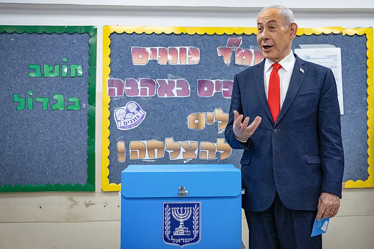 Sandıklar açılmadan birbirlerine düştüler: Netanyahu’nun koalisyonunda büyük çatlak!