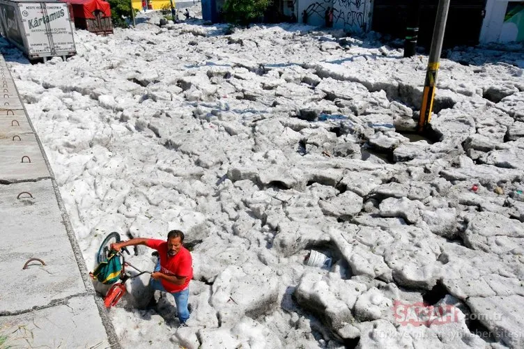 Meksika’da dolu fırtınası: Bir şehir buza gömüldü! İnanılmaz görüntüler