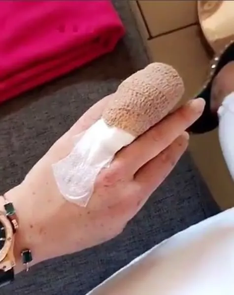 Lindsay Lohan’ın Bodrum’da tekne gezintisinde parmağı koptu