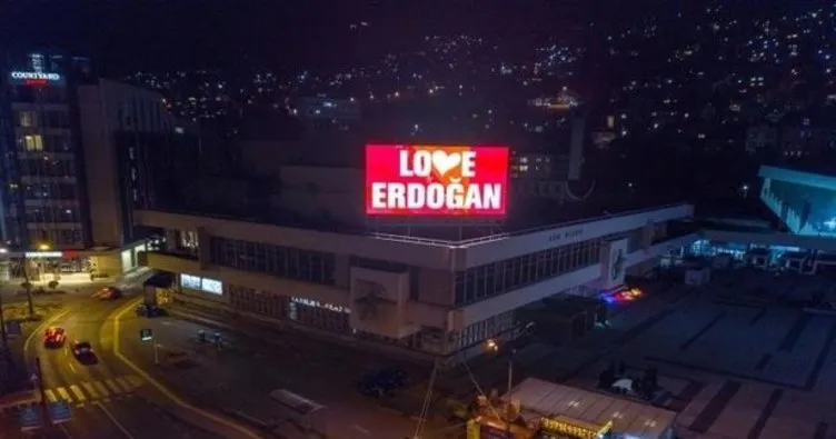 New York’taki ‘Stop Erdoğan’ başlıklı FETÖ propagandasına yanıt gecikmedi! Saraybosna’da ‘Love Erdoğan’ ilanı!