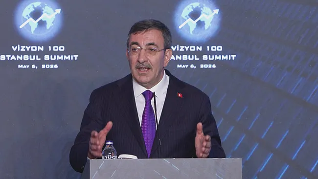 cevdet-yilmaz-turkiye-bolgesinde-istikrar-adasi-konumundadir-1778091334162.jpeg Cevdet Yılmaz: “Türkiye, bölgesinde istikrar adası konumundadır”