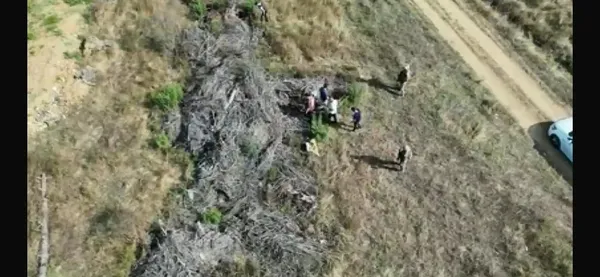 istanbulda-uyusturucu-saticilarinin-akil-almaz-oyunu-piknik-yapma-susuyle-uyusturucu-satisi-drone-takibine-tak-1787816051720.jpg