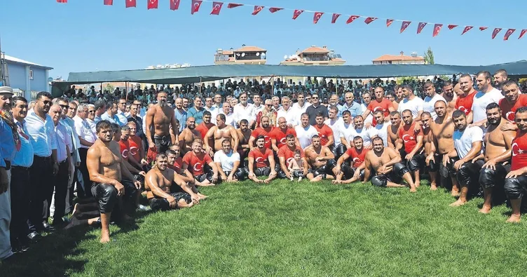 Memleketinde kazandı