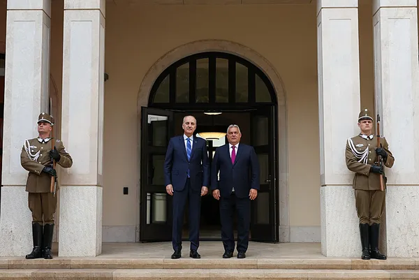 tbmm-baskani-kurtulmus-macaristan-basbakani-orban-ile-gorustu-1759161057391.jpeg TBMM Başkanı Kurtulmuş, Macaristan Başbakanı Orban ile görüştü